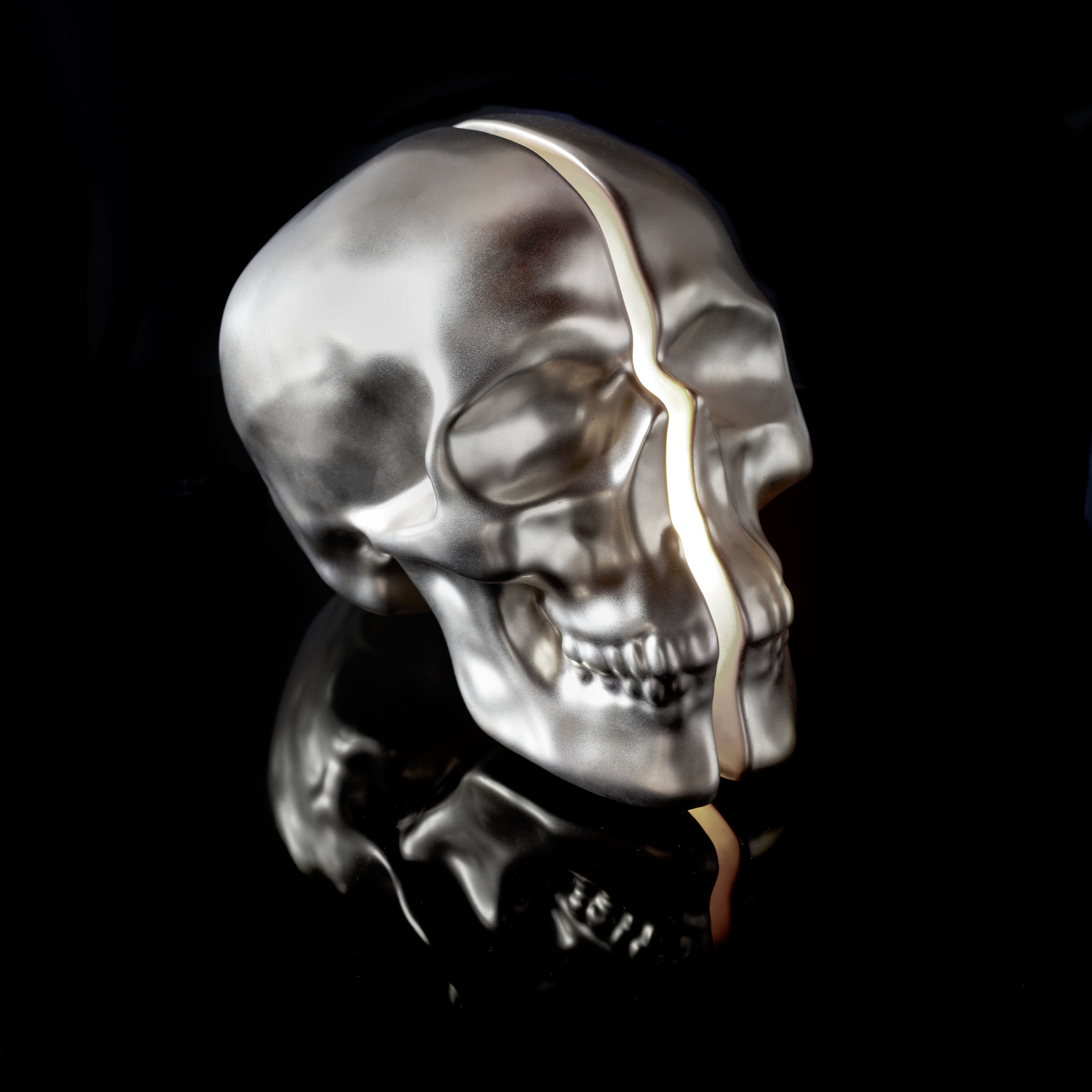 Yorick Hand painted in Platinum - Image 4